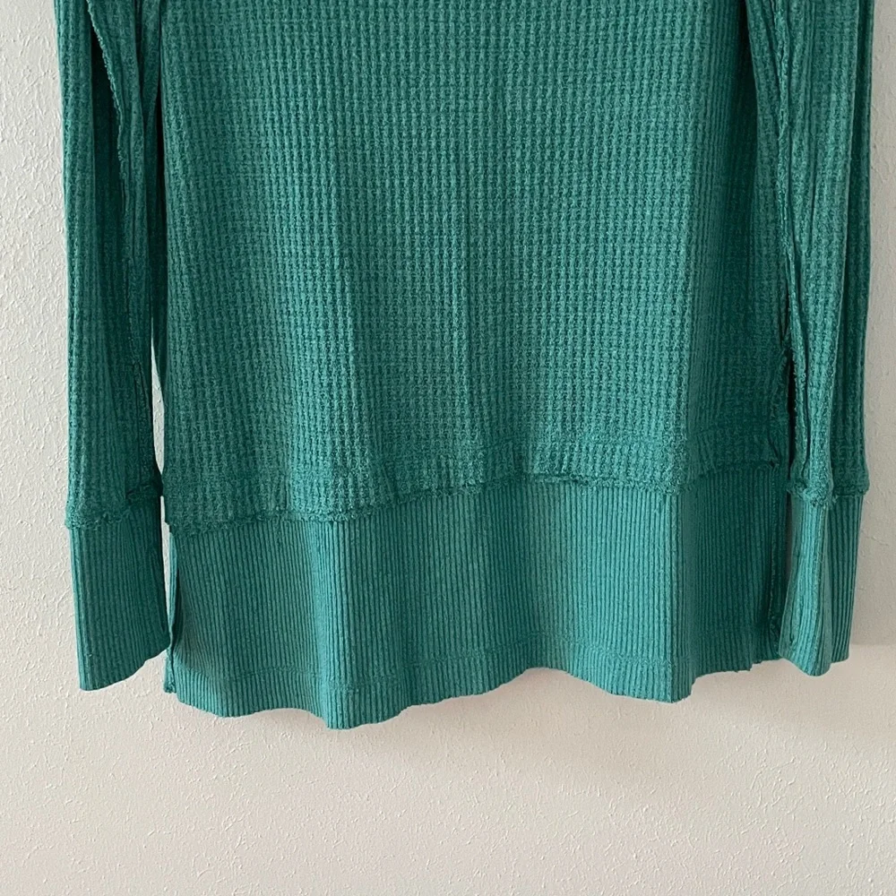 Free People North Shore Waffle Top Oversized Thermal Pullover Tunic Green